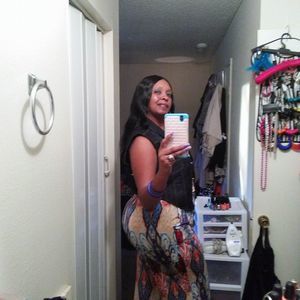 Meet your Posher, Crystal